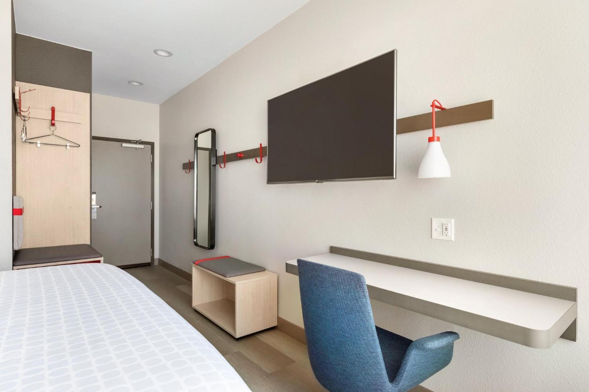 Avid Hotel - Staunton By Ihg Exterior foto